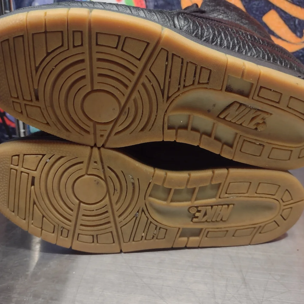 Nike Air Python - Picture 2 of 6